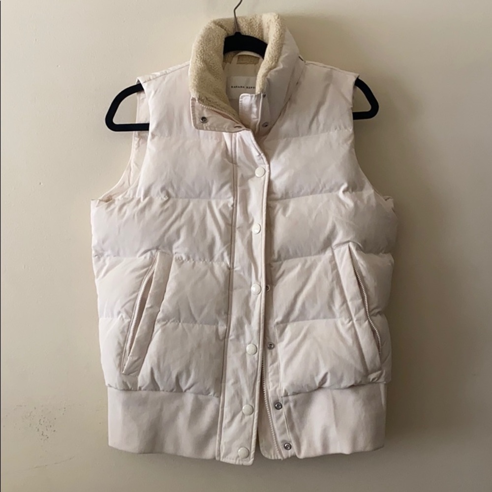 BANANA REPUBLIC, Cream Puffer Vest